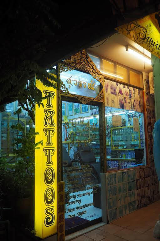 Hip Hostel - Sha Plus Patong Екстер'єр фото