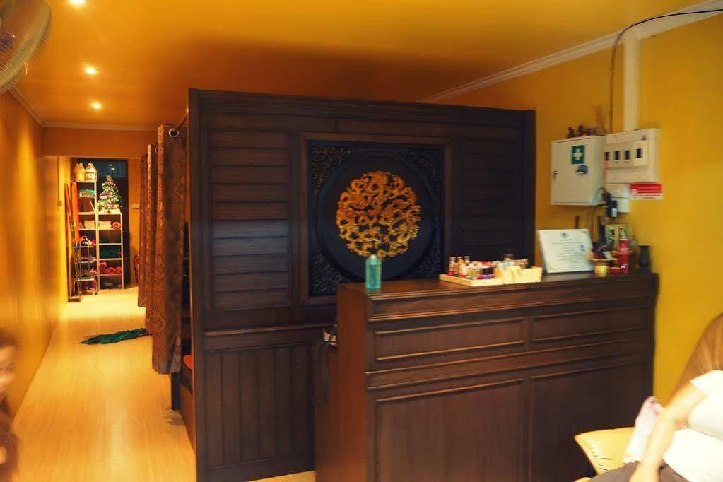 Hip Hostel - Sha Plus Patong Екстер'єр фото